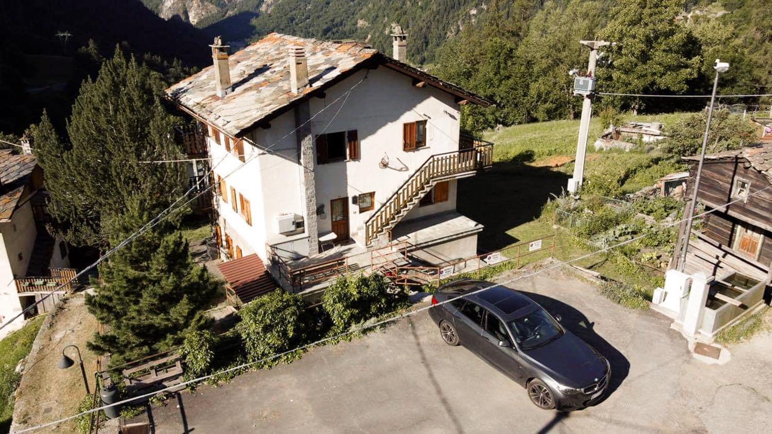 Relax & Sports -Cervinia- Maison Valtournenche Exterior photo